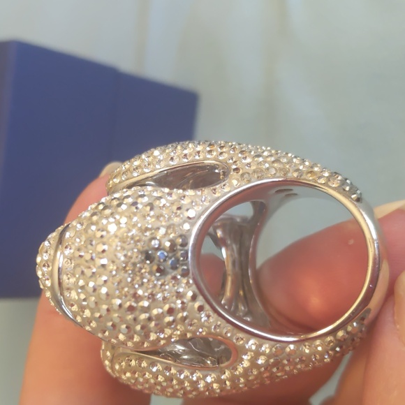 Swarovski Large Silver Flower Ring - Picture 6 of 15